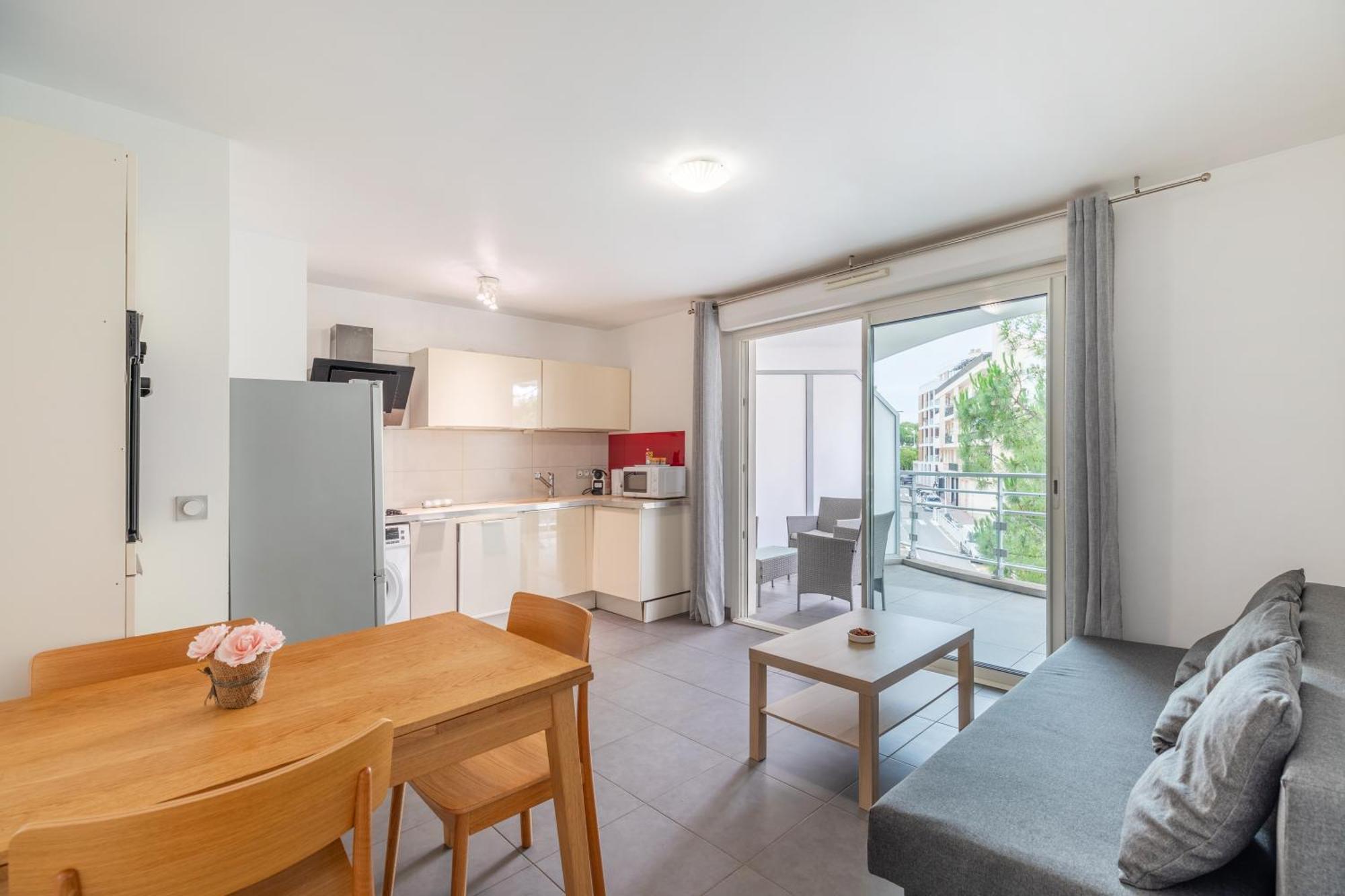 Le Printemps, Centre Juan Les Pins , 100M Des Plages, 70M De La Gare De Juan Les Pins Antibes Eksteriør billede